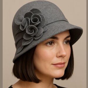 VTG NINE WEST GRAY WOOL CLOCHE HAT W 3D GRAY WOOL FELT FLORAL WHIMSY RETRO VIBE